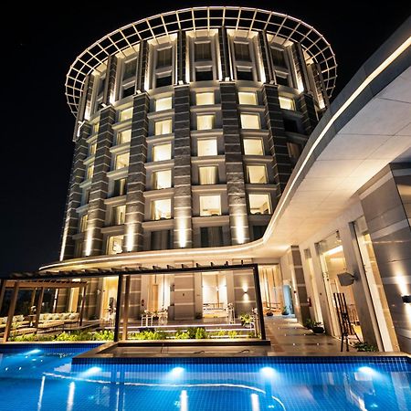 Lyfe Hotel Bhubaneswar Eksteriør billede