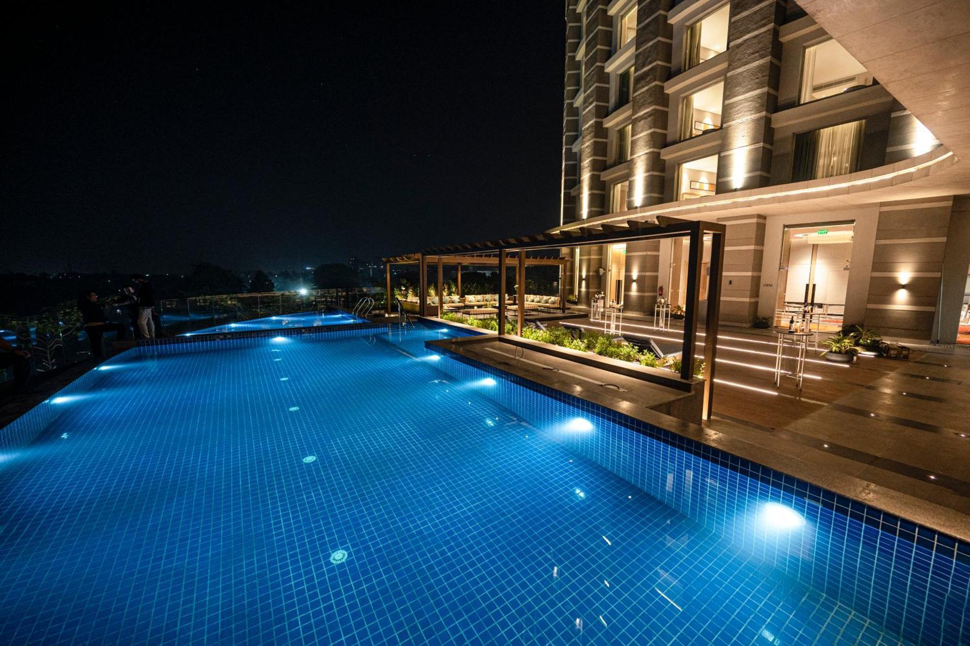 Lyfe Hotel Bhubaneswar Eksteriør billede