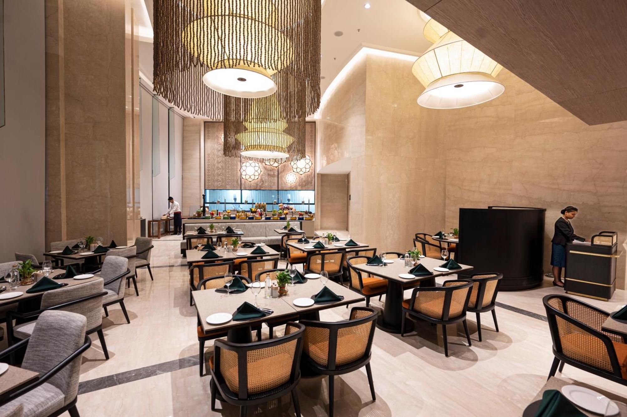 Lyfe Hotel Bhubaneswar Eksteriør billede