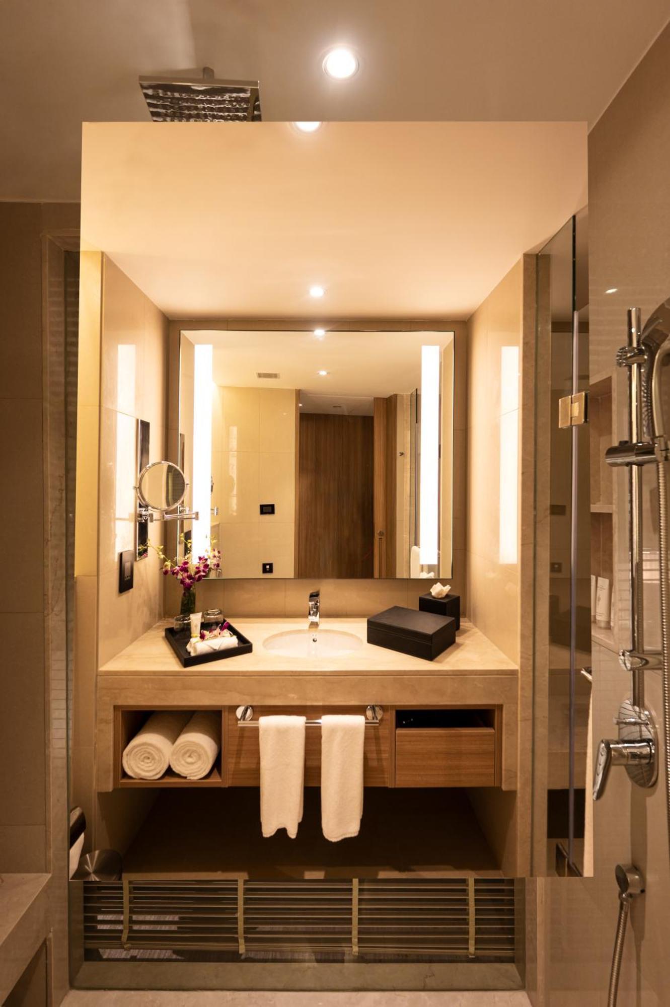 Lyfe Hotel Bhubaneswar Eksteriør billede