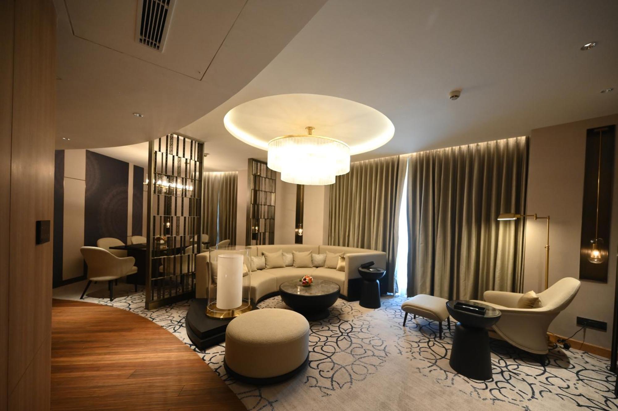 Lyfe Hotel Bhubaneswar Eksteriør billede